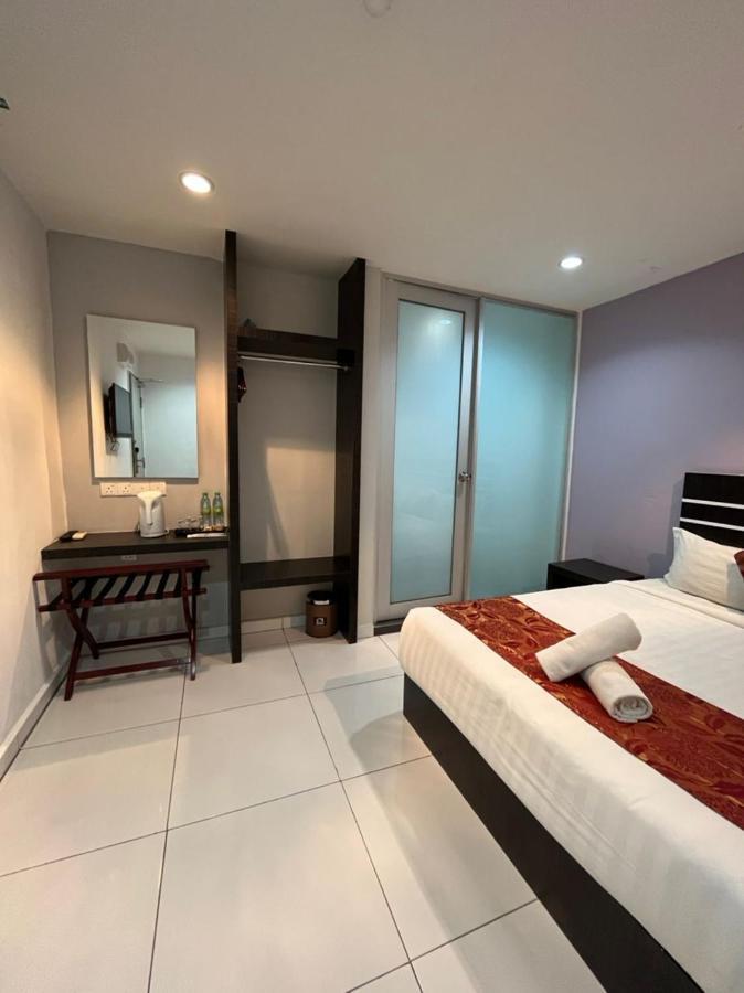 Hotel Zamburger Tengkera Melaka Екстер'єр фото