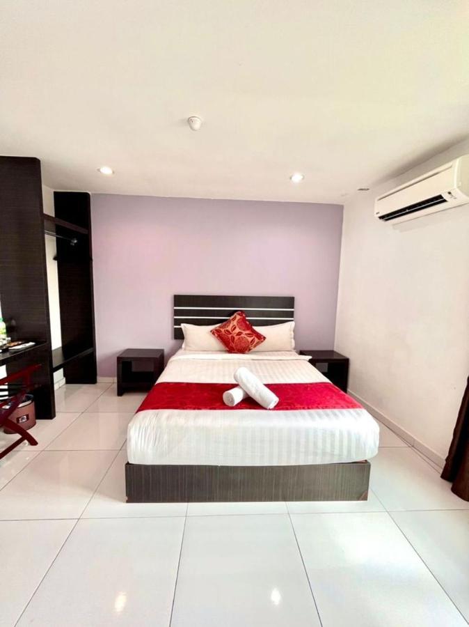 Hotel Zamburger Tengkera Melaka Екстер'єр фото