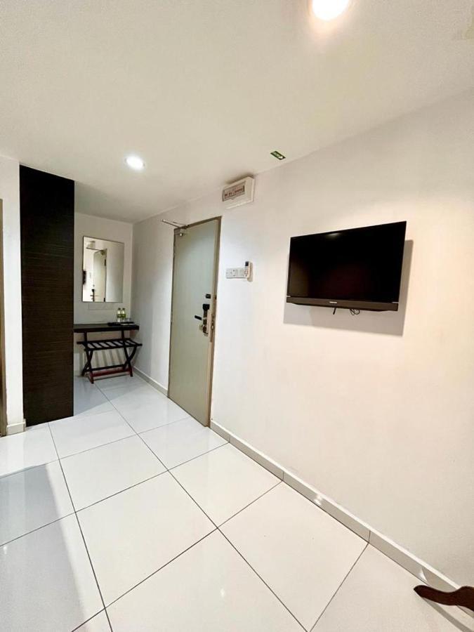 Hotel Zamburger Tengkera Melaka Екстер'єр фото